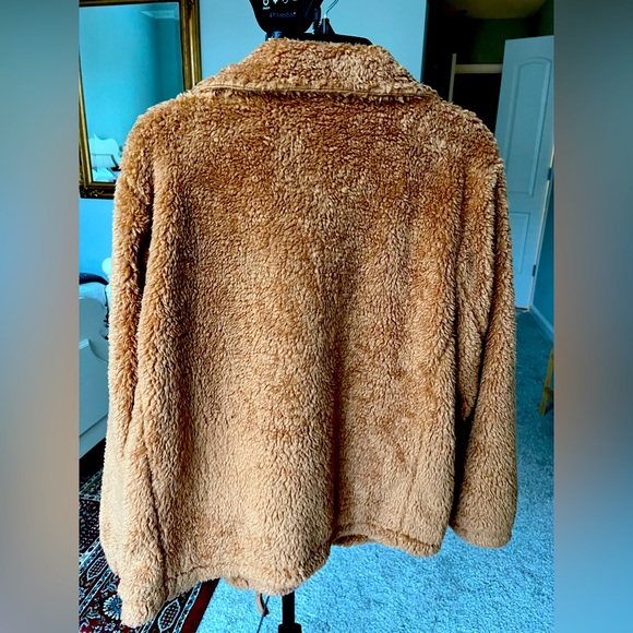 VICI faux fur jacket - Picture 2 of 3